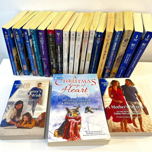 Lot of 21 Paperback Harlequin Romance Novels - Good condition! - Picture 1 of 7